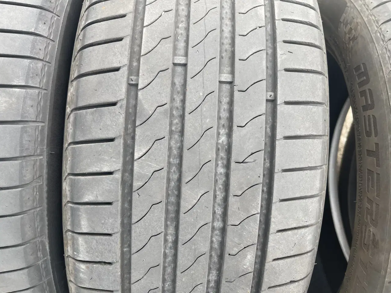 Billede 9 - sælges 4 stk sommer dæk  str 215/50zr17. 