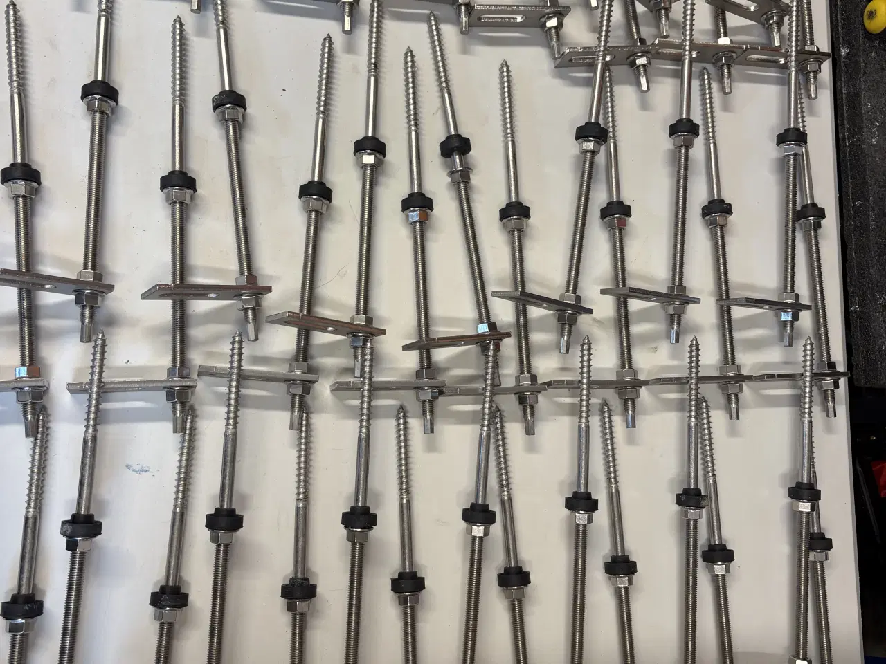 Billede 4 - 300 mm stokskruer til solcelle skinner