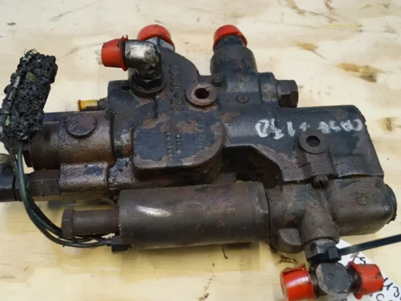 Billede 5 - Case 7130 Valve Sæt AED 92949C5