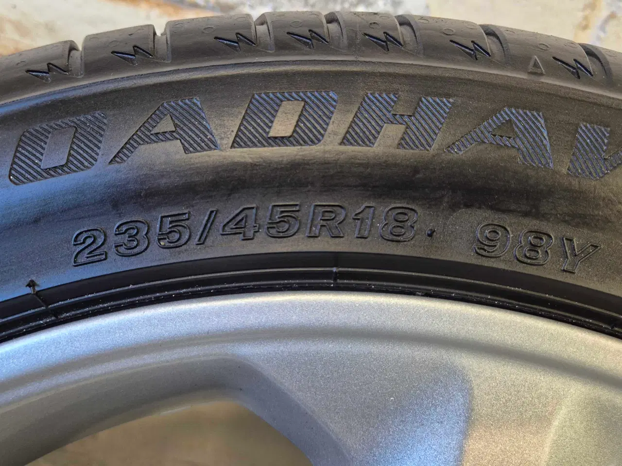 Billede 7 - FORD 18" ORIGINAL ALUFÆLGE MED SOMMERDÆK