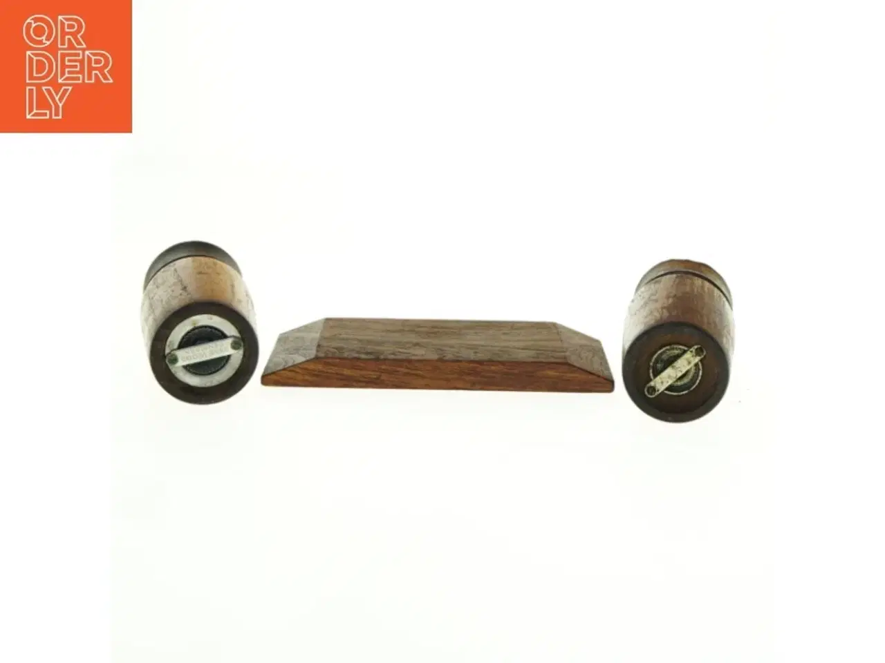 Billede 2 - Teak Salt- og pebersæt med holder fra Dane Wood (str. 17 x, 7,5 x 15 cm)