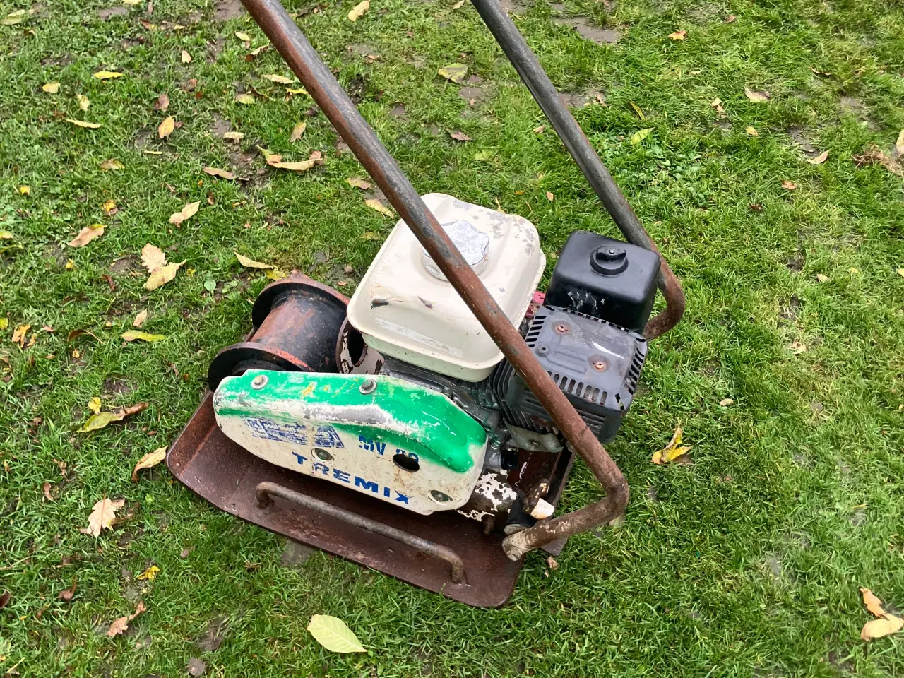 Billede 2 - Byd Tremix 80kg pladevibrator 