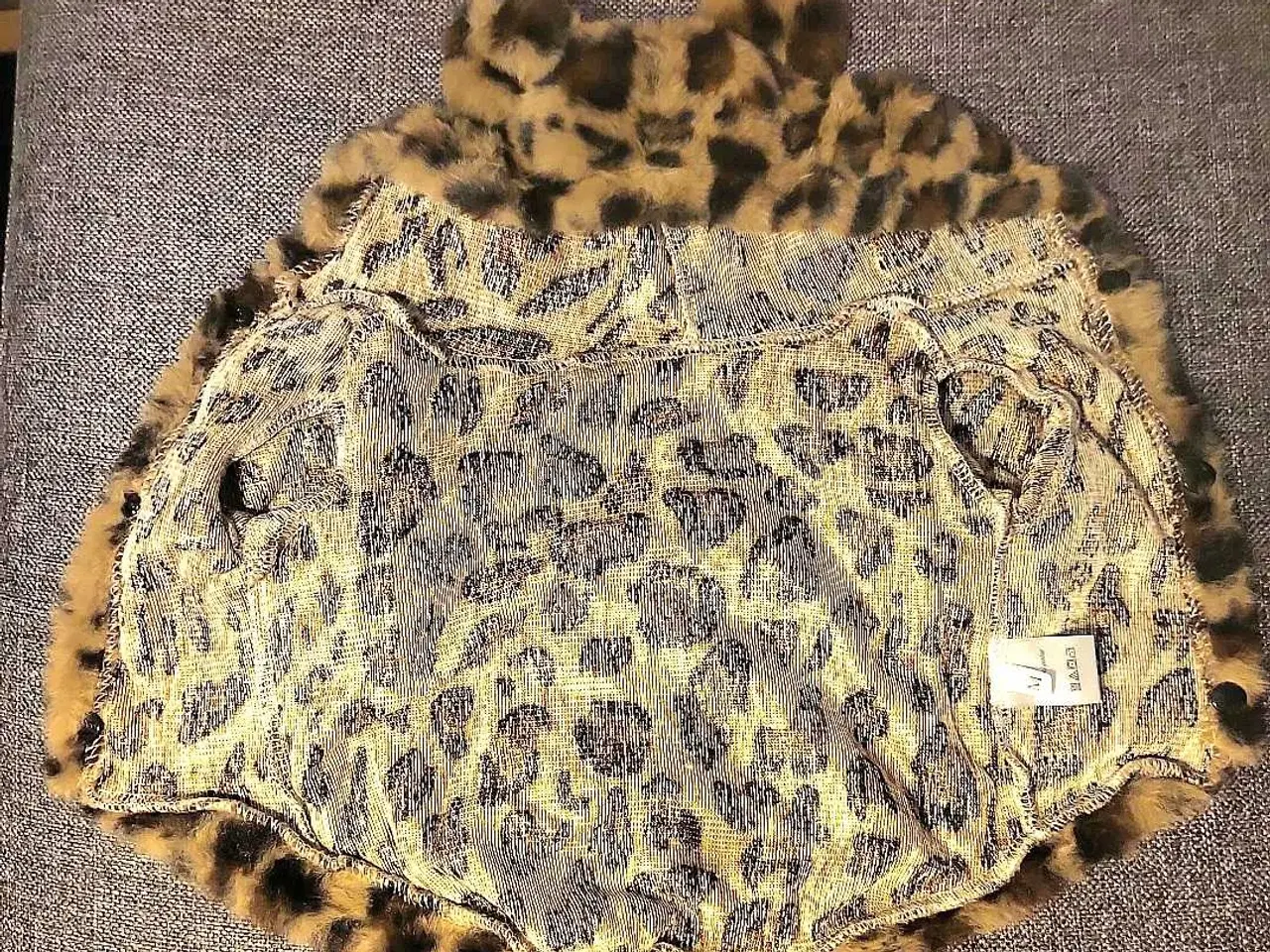 Billede 8 - To Leopard Kæledyrsjakker