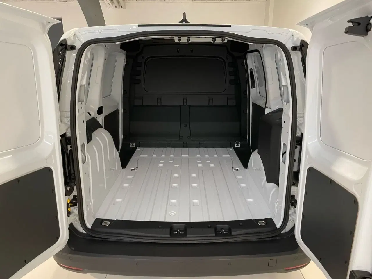 Billede 6 - Ford Transit Connect 1,5 PHEV Trend aut. kort