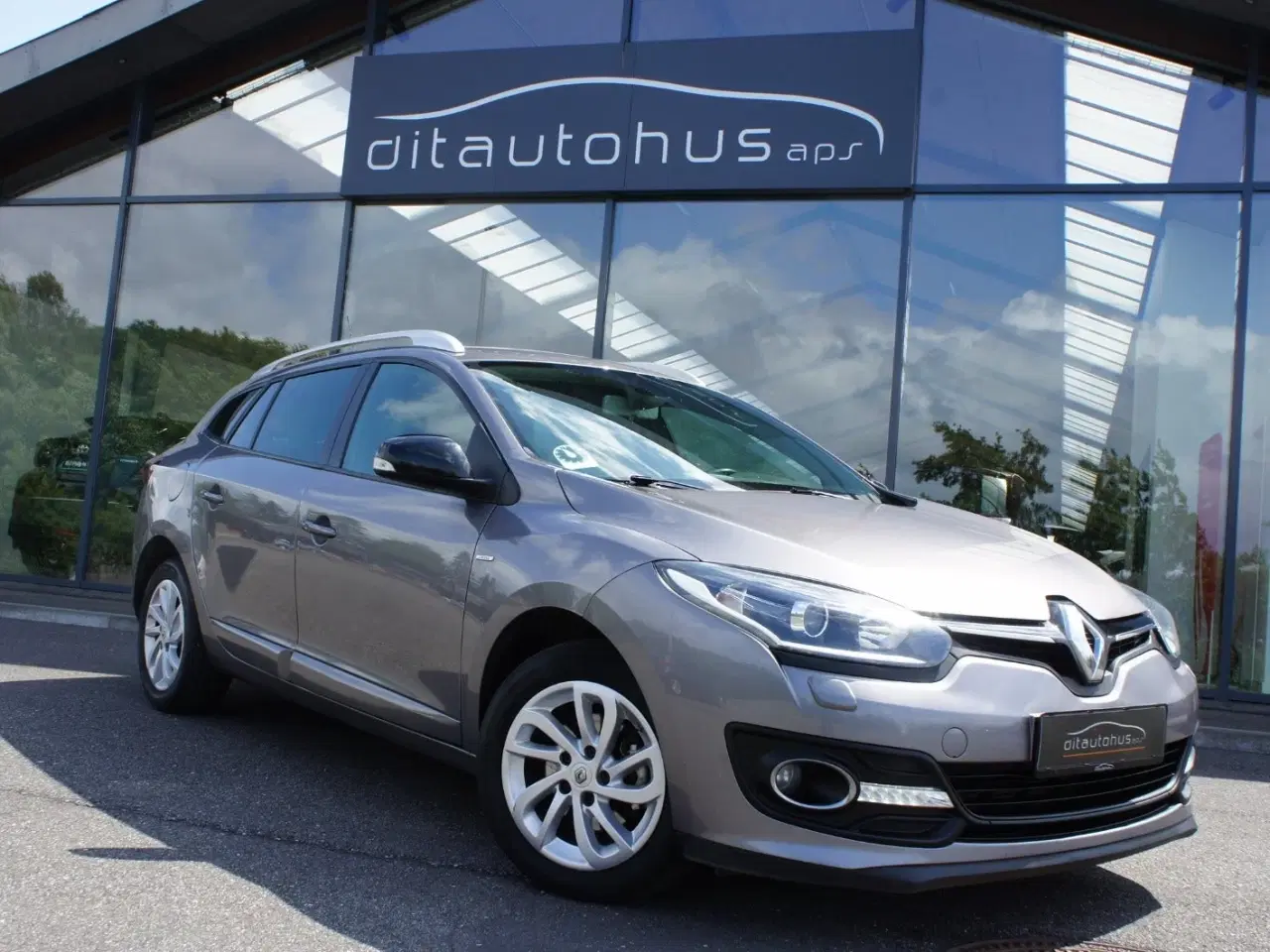 Billede 2 - Renault Megane III 1,5 dCi 110 Expression Sport Tourer