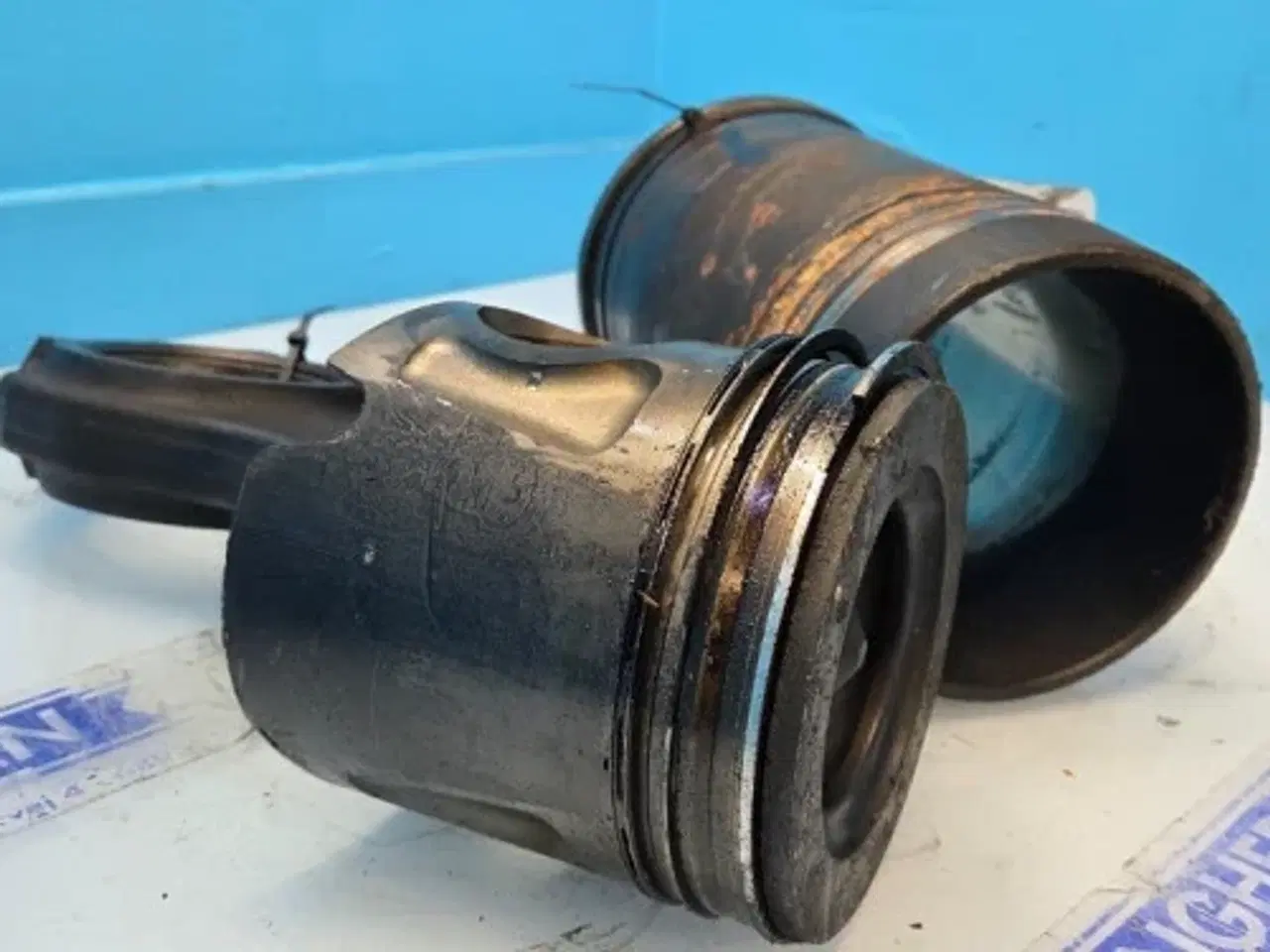 Billede 18 - Iveco Cursor13   Stempel Sæt  8094840 