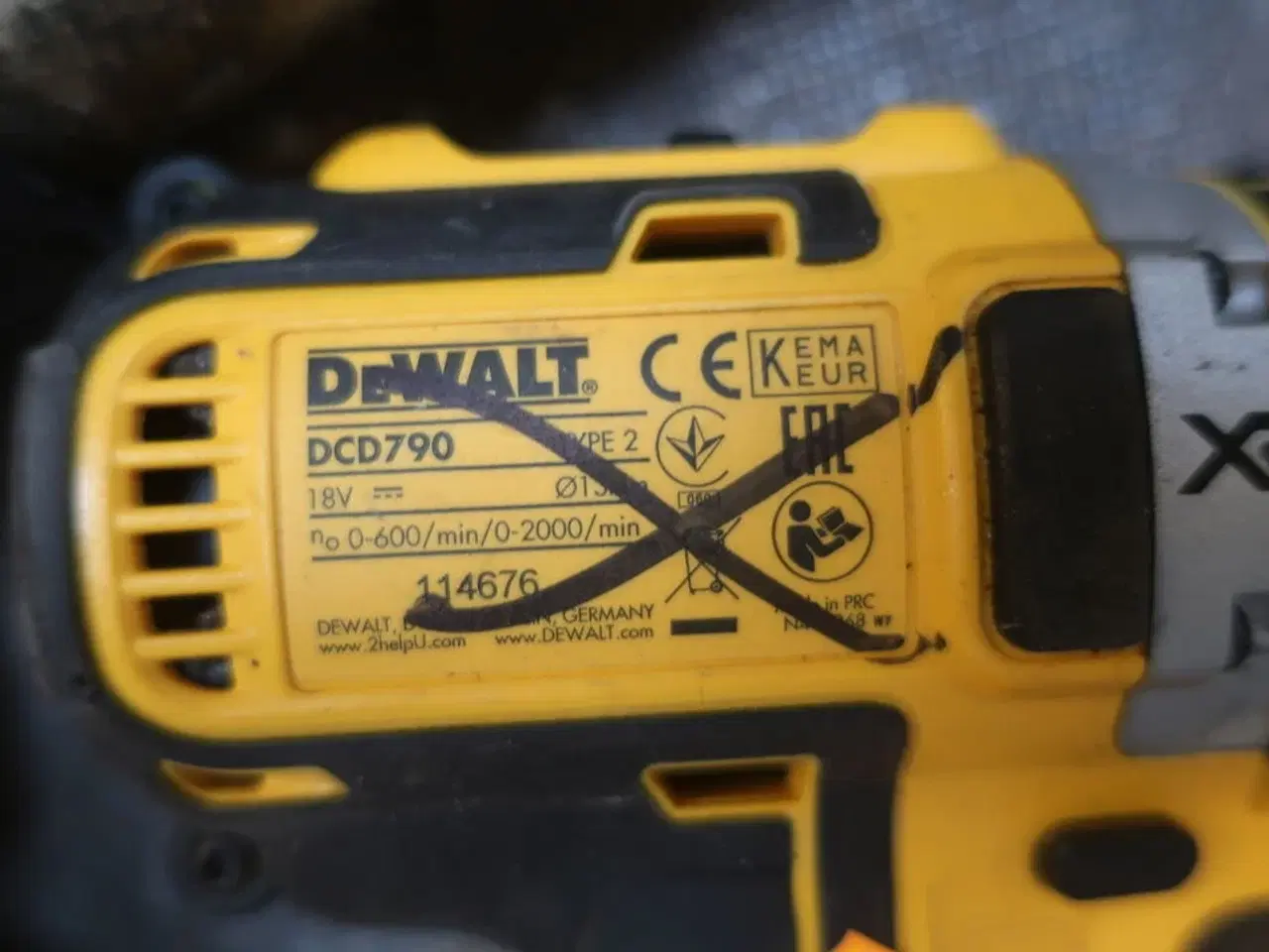 Billede 3 - 6 stk. akku håndværktøj DEWALT og lader