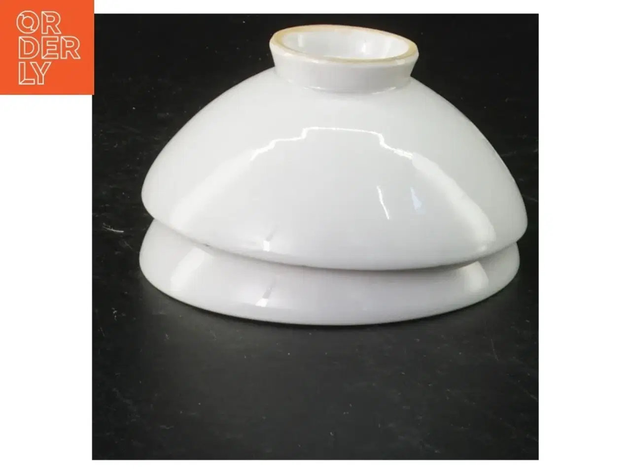 Billede 2 - To porcelænsskåle (str. Ø 9 cm)
