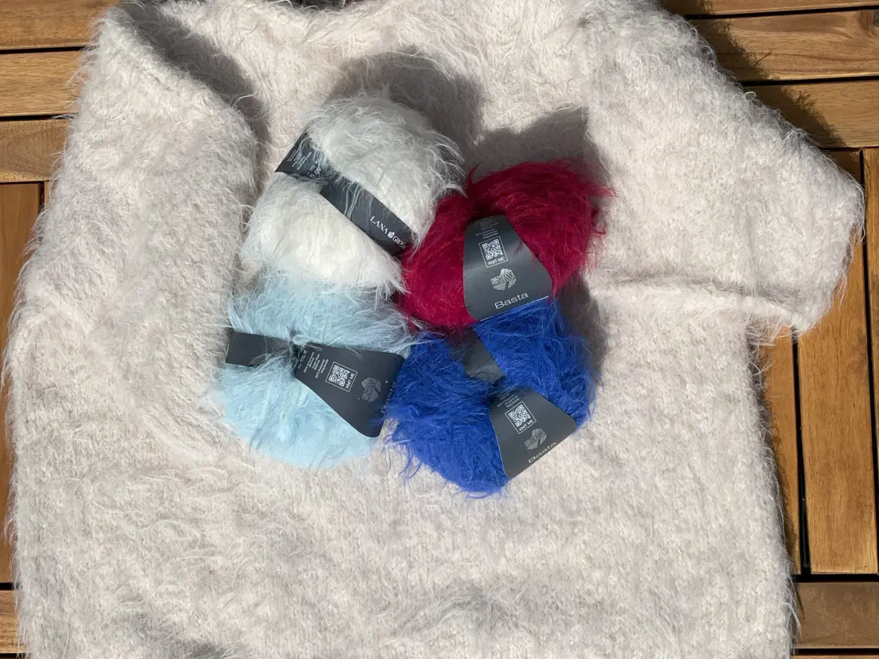 Billede 7 - StrikkeKit - Fuzzy Tee - (Garn+Opskrift)