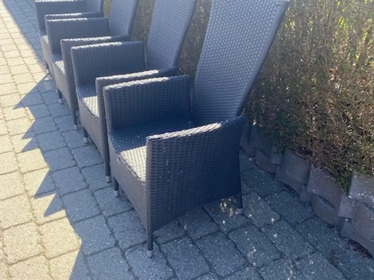 Billede 5 - Havebord med 4 stole