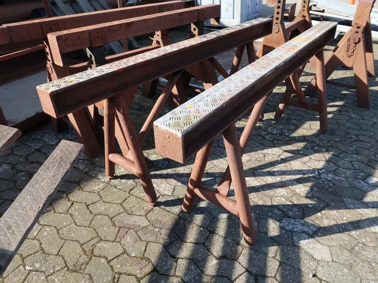 Billede 2 - 2 stk. bukke