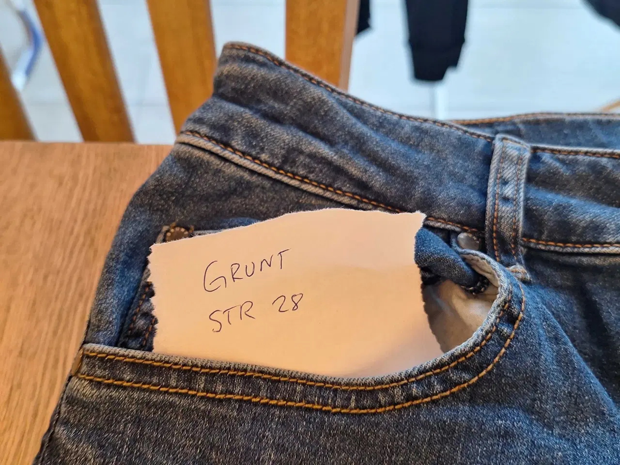 Billede 4 - Jeans til teenage dreng sælges