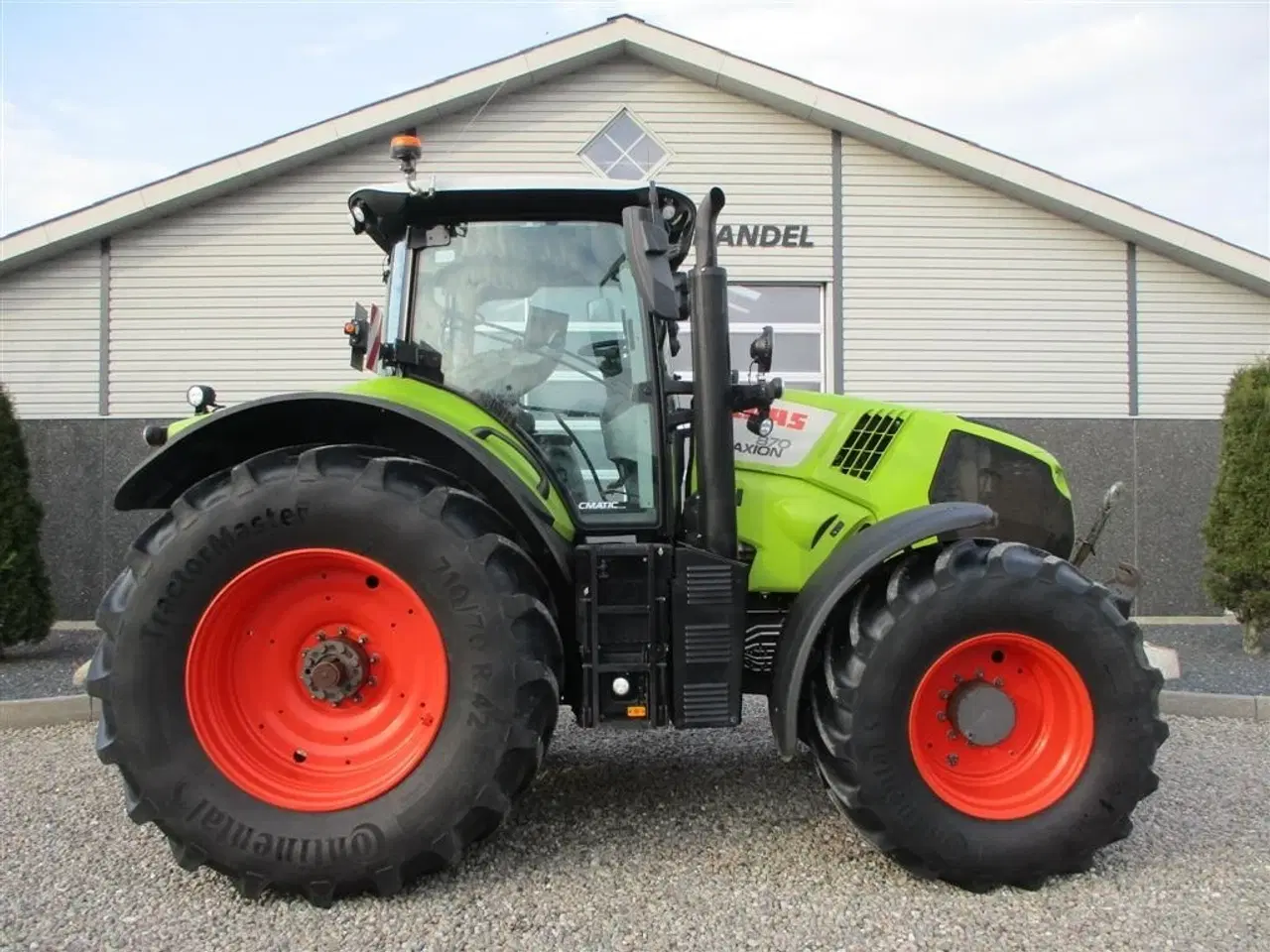 Billede 16 - CLAAS AXION 870 CMATIC med frontlift og front PTO, GPS ready
