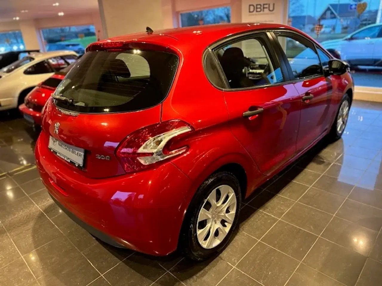 Billede 10 - 208 med fuld service.