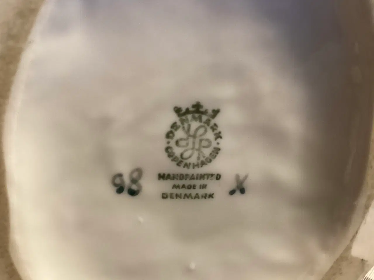 Billede 3 - Isbjørn med unger, figur fra Lyngby porcelæn.