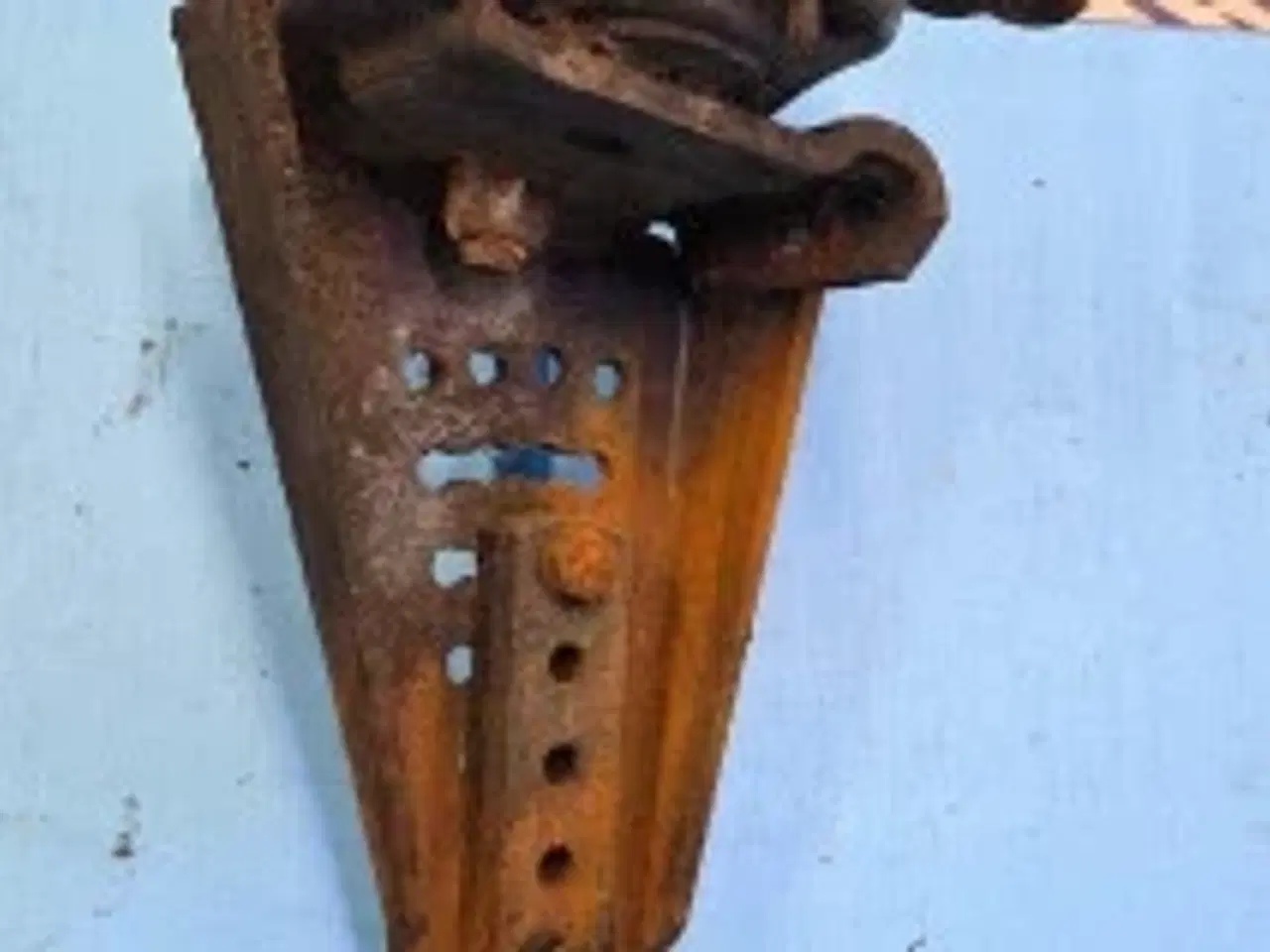 Billede 7 - Case Maxxum 150 Hjulskærm Beslag R.  47802224