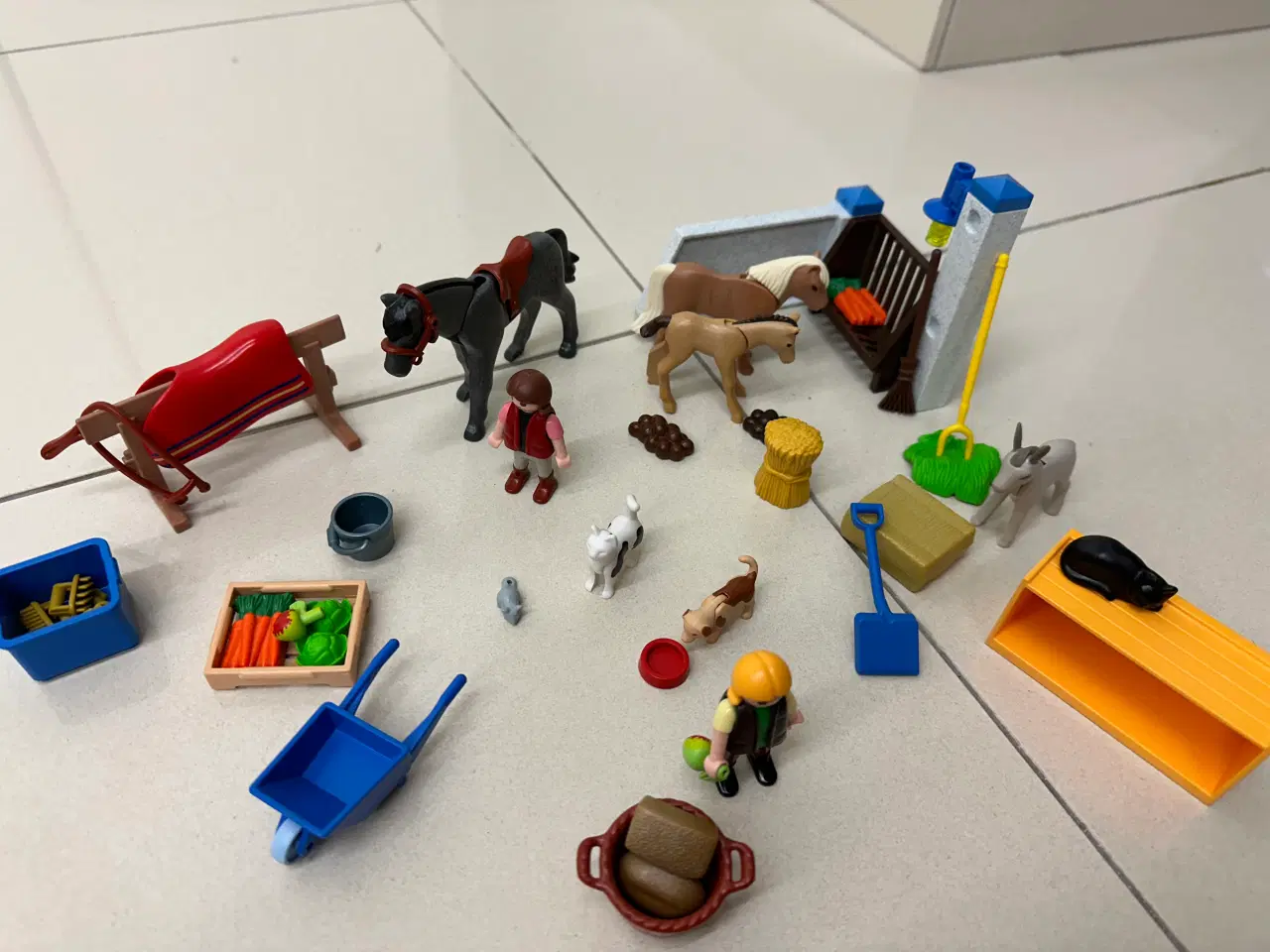 Billede 1 - Playmobil - diverse til hestestald