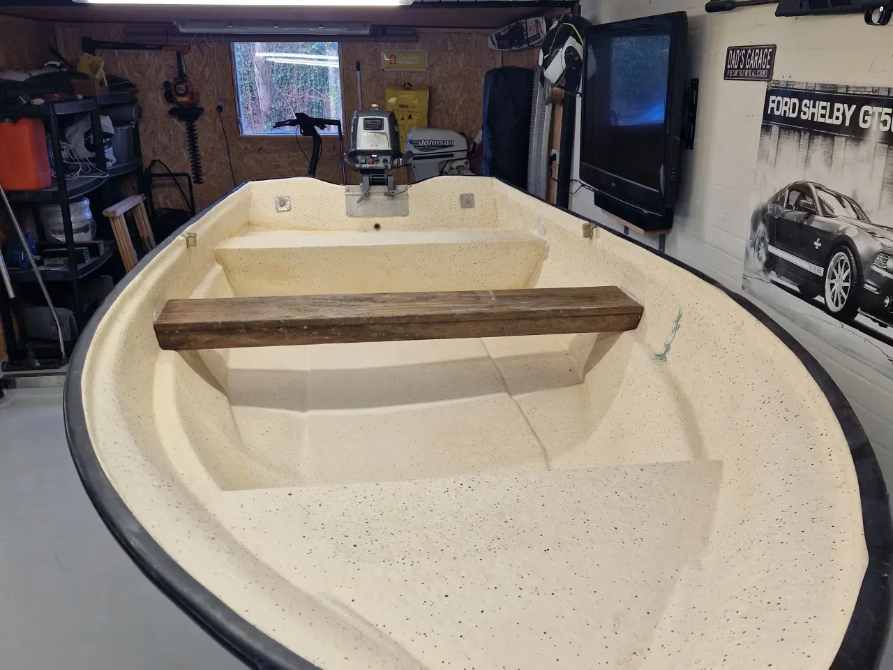 Billede 4 - Jolle med 4 hk påhængsmotor