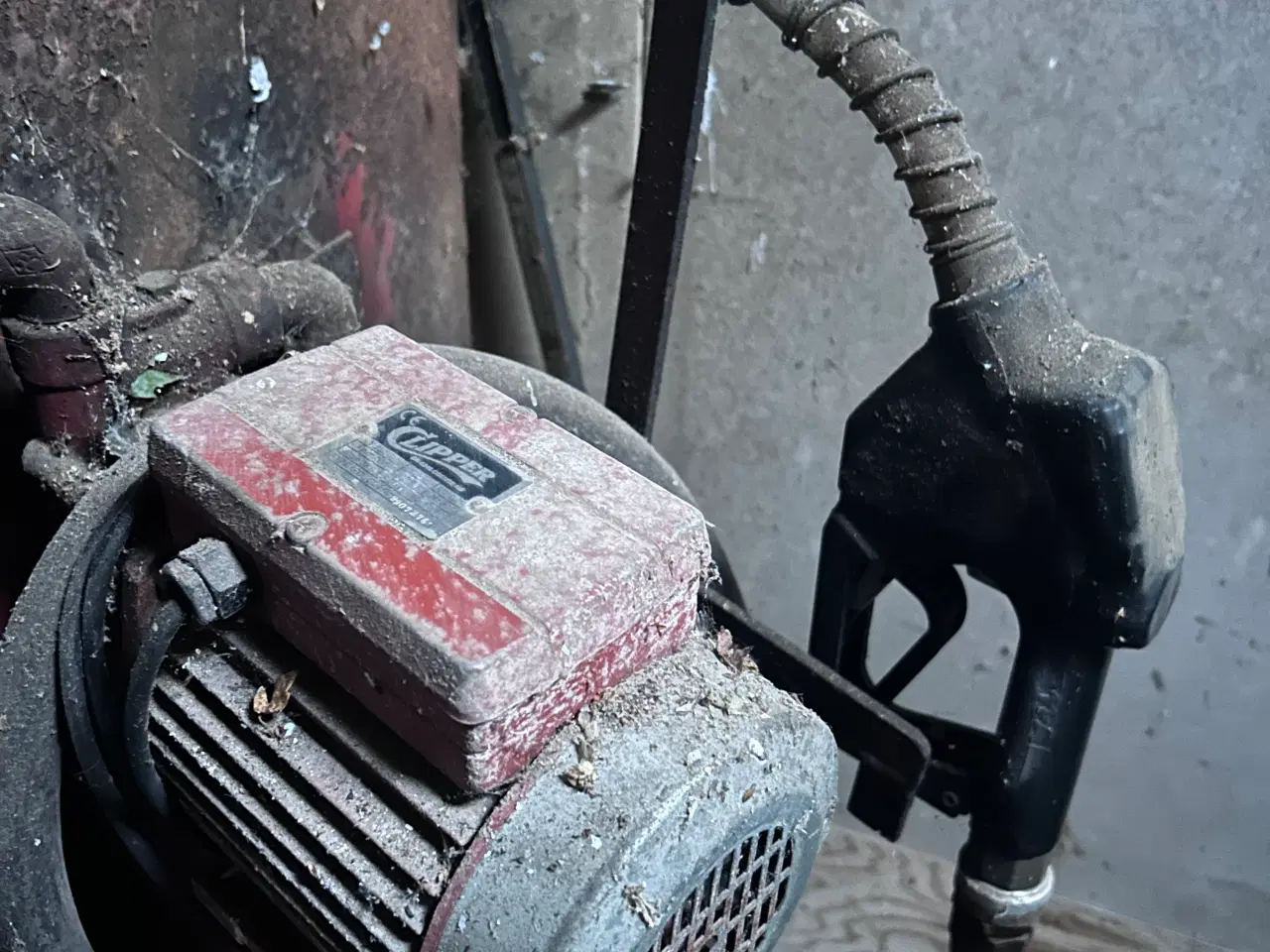 Billede 2 - Olietank 1200L - med El-pumpe 