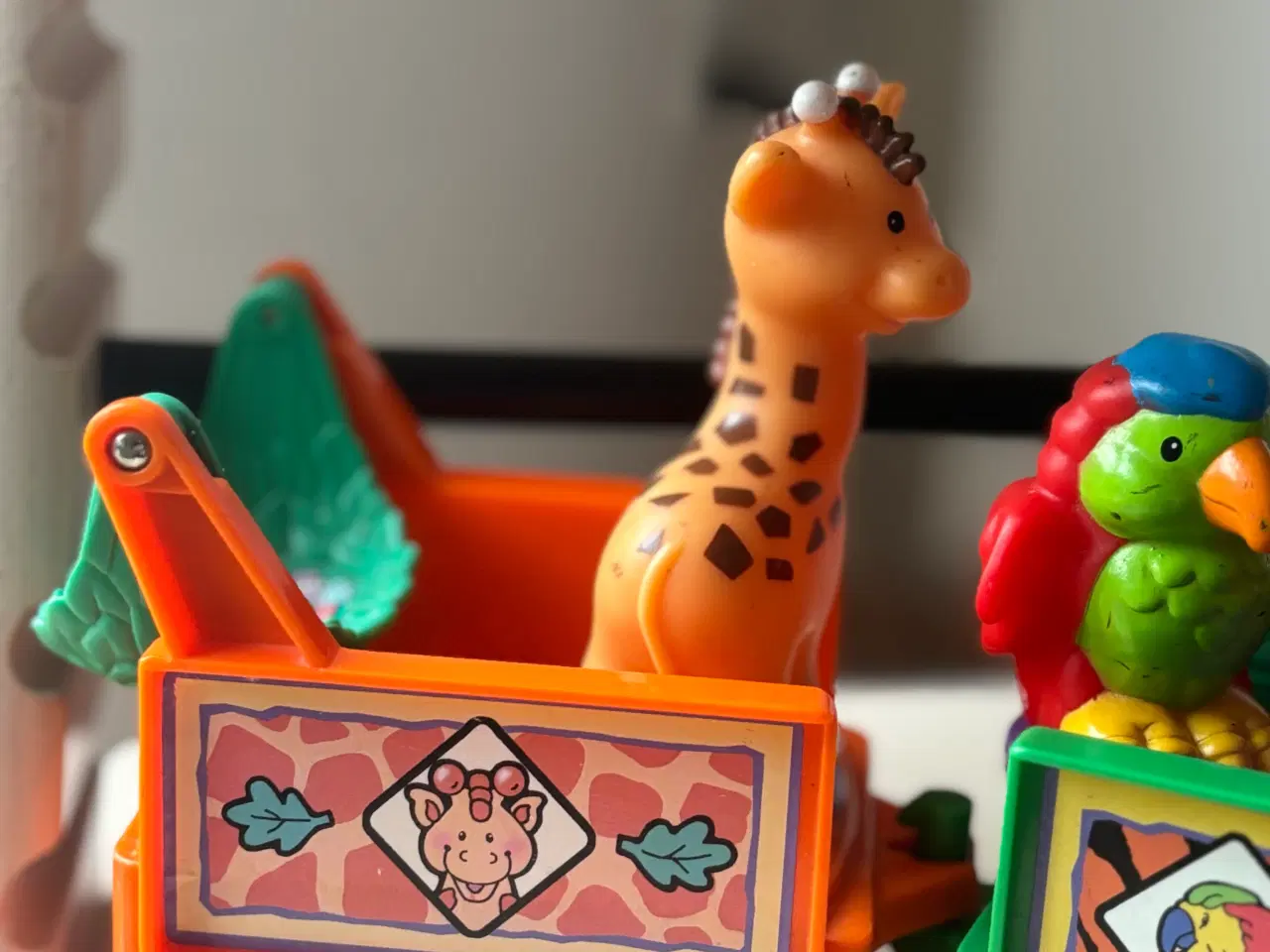 Billede 4 - Fisher-Price tog med dyr og lyd samt stableklodser