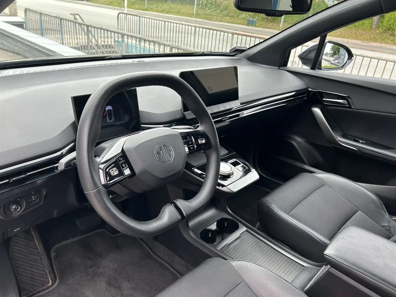Billede 7 - MG 4  Luxury