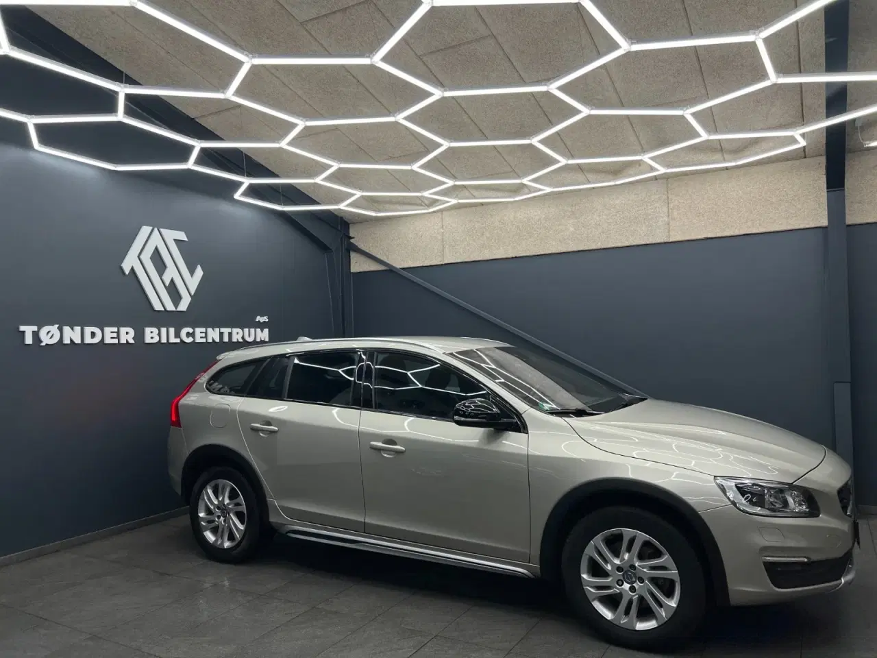 Billede 3 - Volvo V60 CC 2,0 D3 150 Momentum