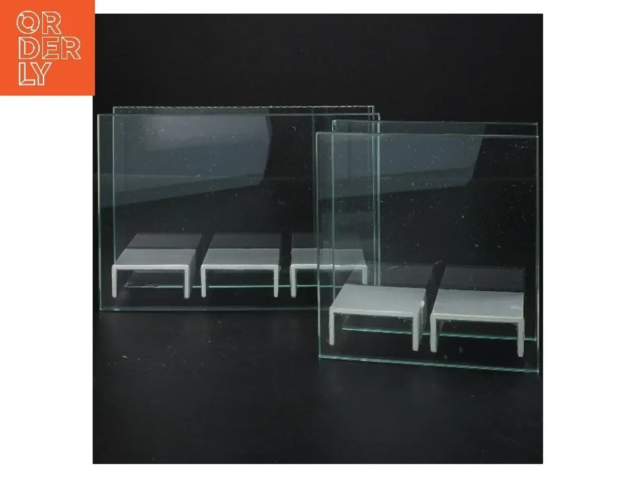 Billede 1 - Glas fyrfadsstager  (str. 17x12x5&12x11,5x5 cm)
