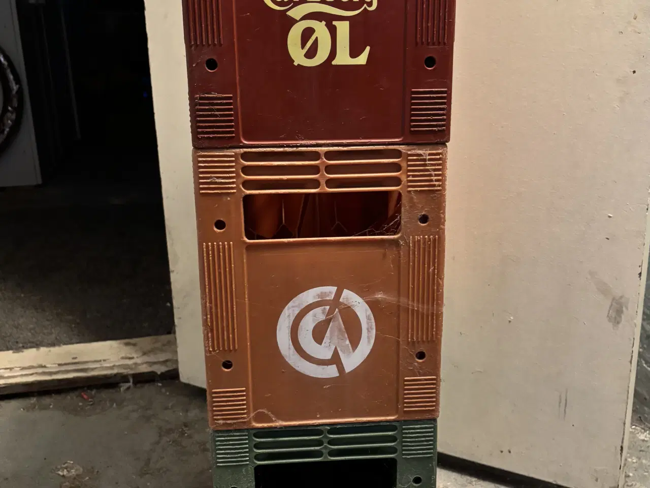 Billede 2 - Plastik kasser til flasker