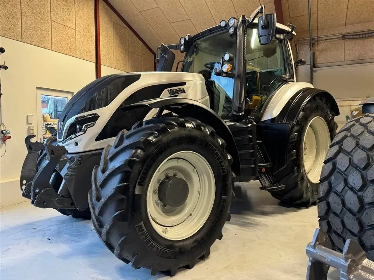 Billede 1 - Valtra T145 DIRECT KUN 1900 TIMER! MED SMARTTOUCH OG AUTOSTYRING!