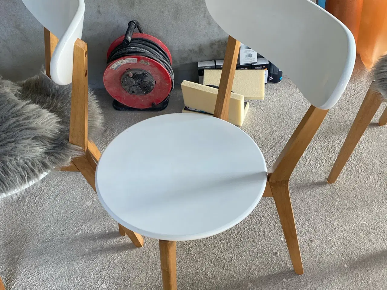 Billede 6 - Stole med hvert sit grå skind