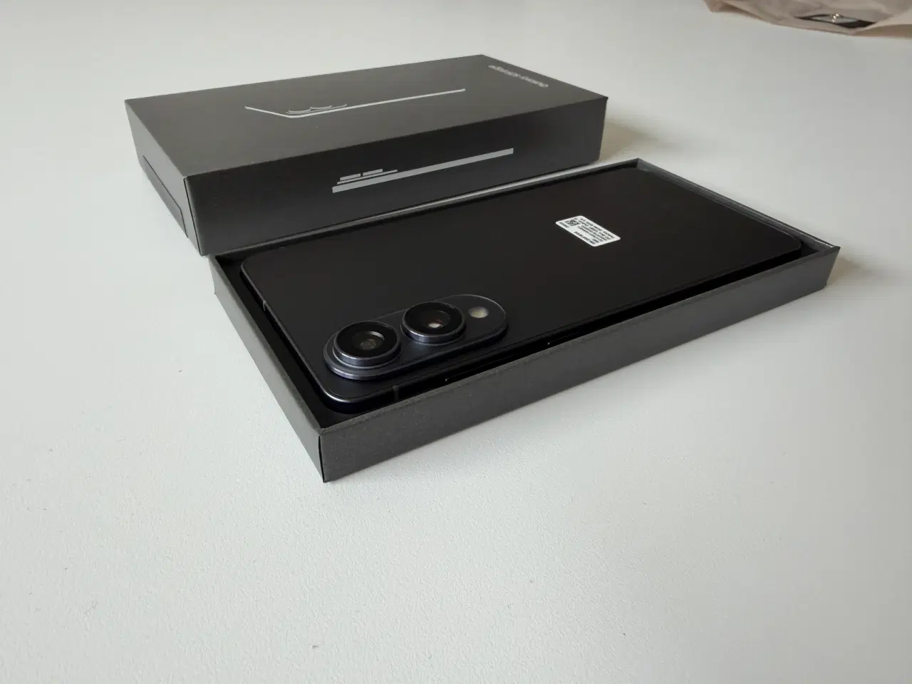 Billede 3 - Samsung Galaxy S25 Edge med 12GB RAM / 256 GB