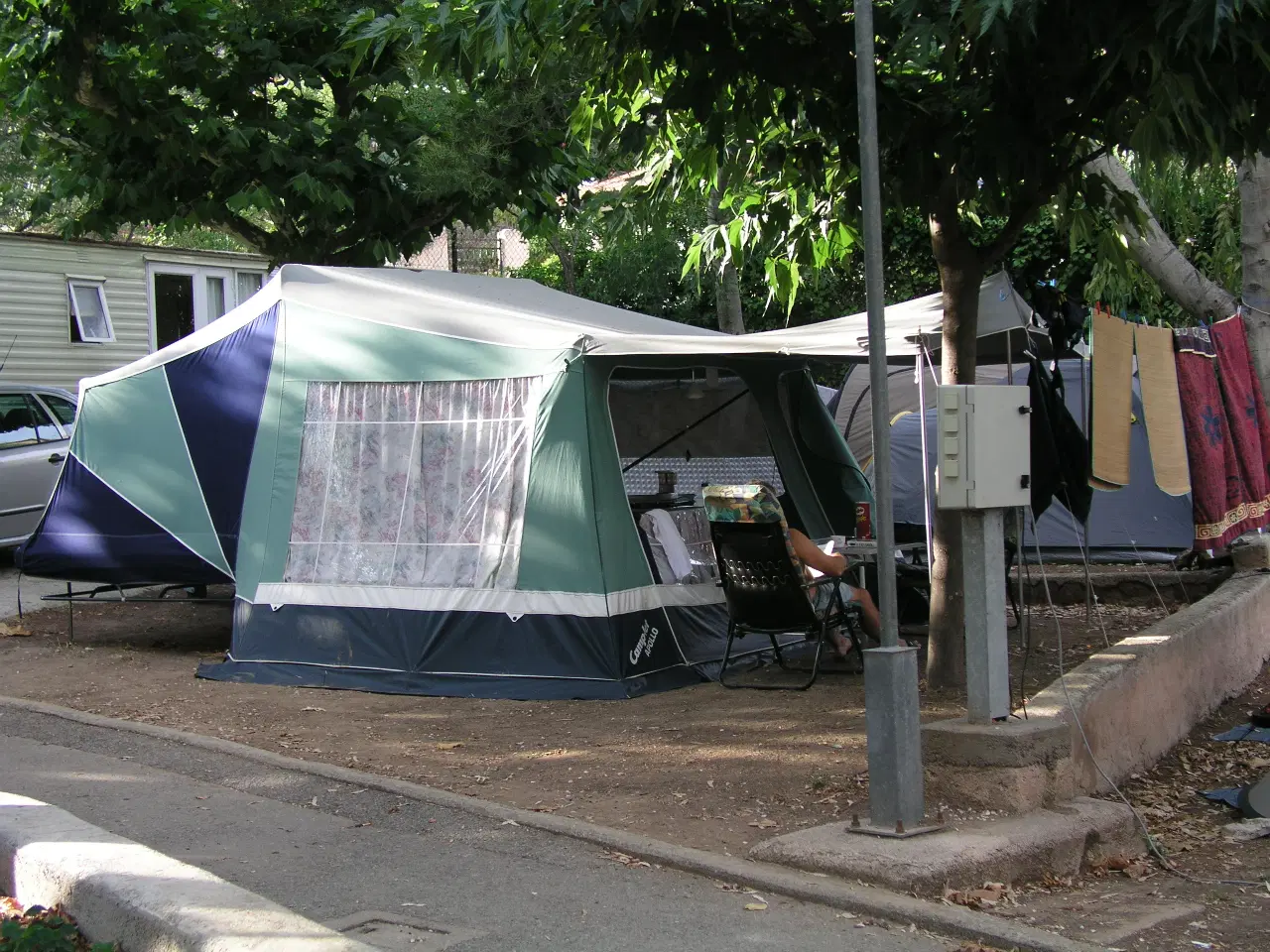 Billede 1 - Camplet med forsejl