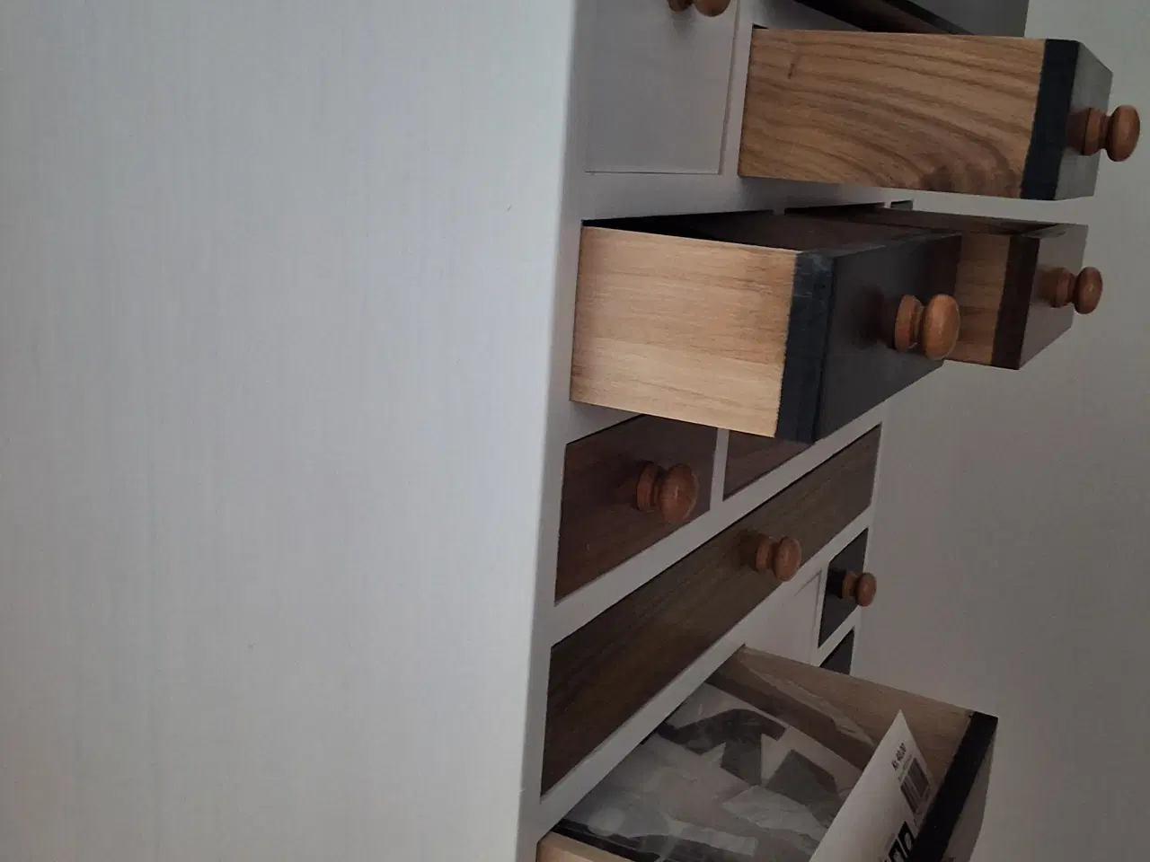 Billede 5 - Unik kommode med mange små skuffer, dekorativ & fi