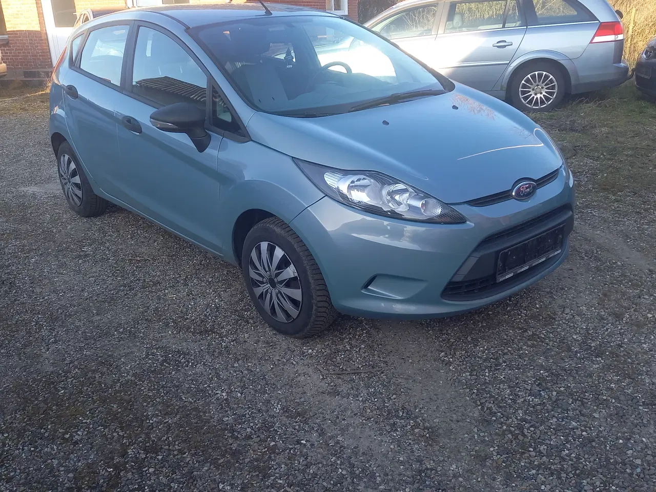 Billede 1 - Fin ford Fiesta LEVERES NYSYNET 