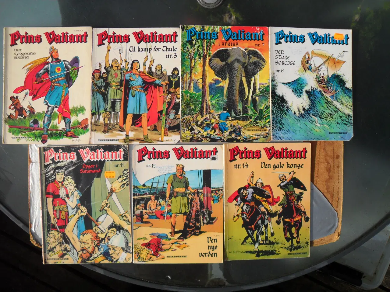 Billede 1 - prins valiant nr. 2,3,7,8,11,12,12 slidte men hele