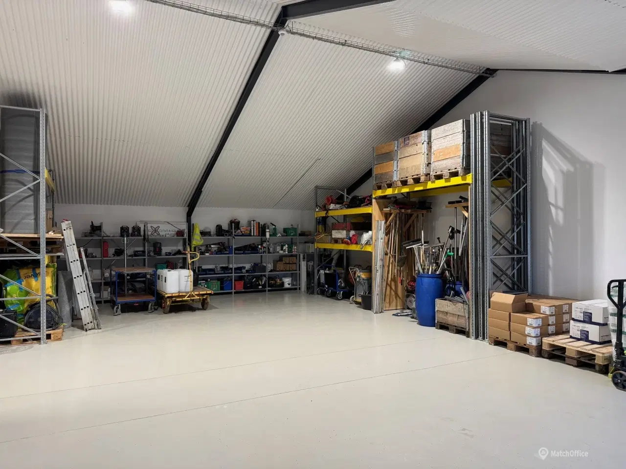 Billede 6 - Nyrenoveret lager eller produktionsbygning udlejes tæt på Aarhus