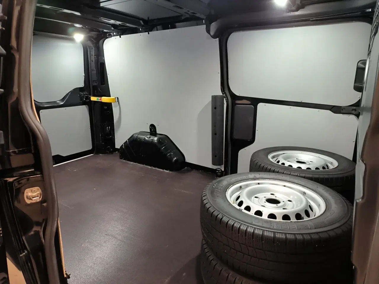 Billede 16 - Ford Transit Custom 320L 2,0 TDCi 185 Sport aut.