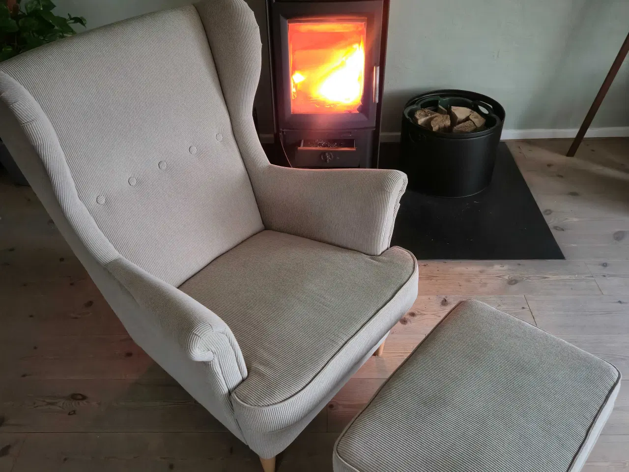 Billede 1 - Lænestol med taburet