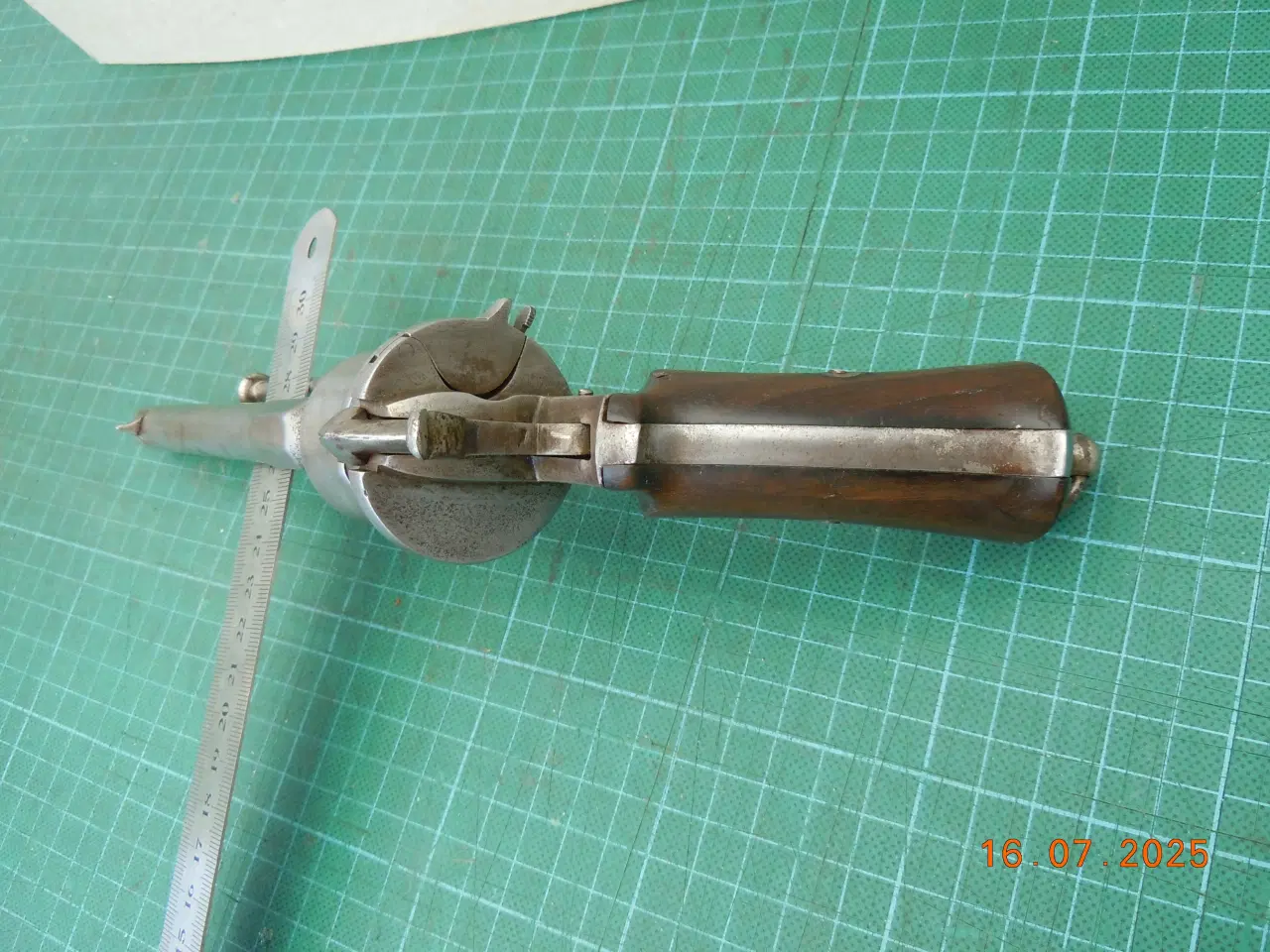Billede 7 - Revolver, Antik 9 mm Pin Fire lefauxcheux 1868.