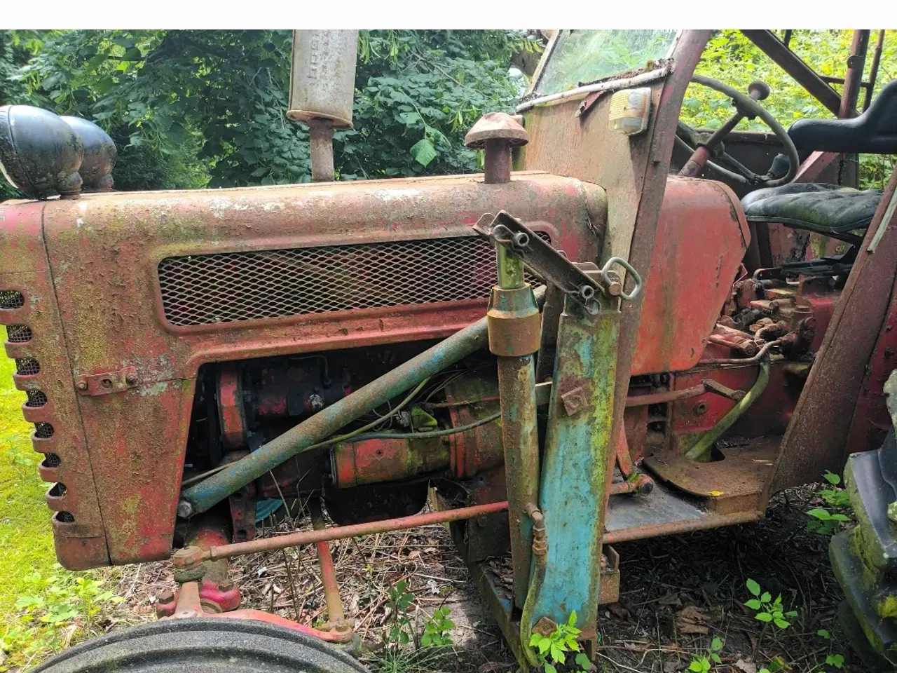 Billede 5 - Traktor IH 275b Diesel m. Frontlæsser 