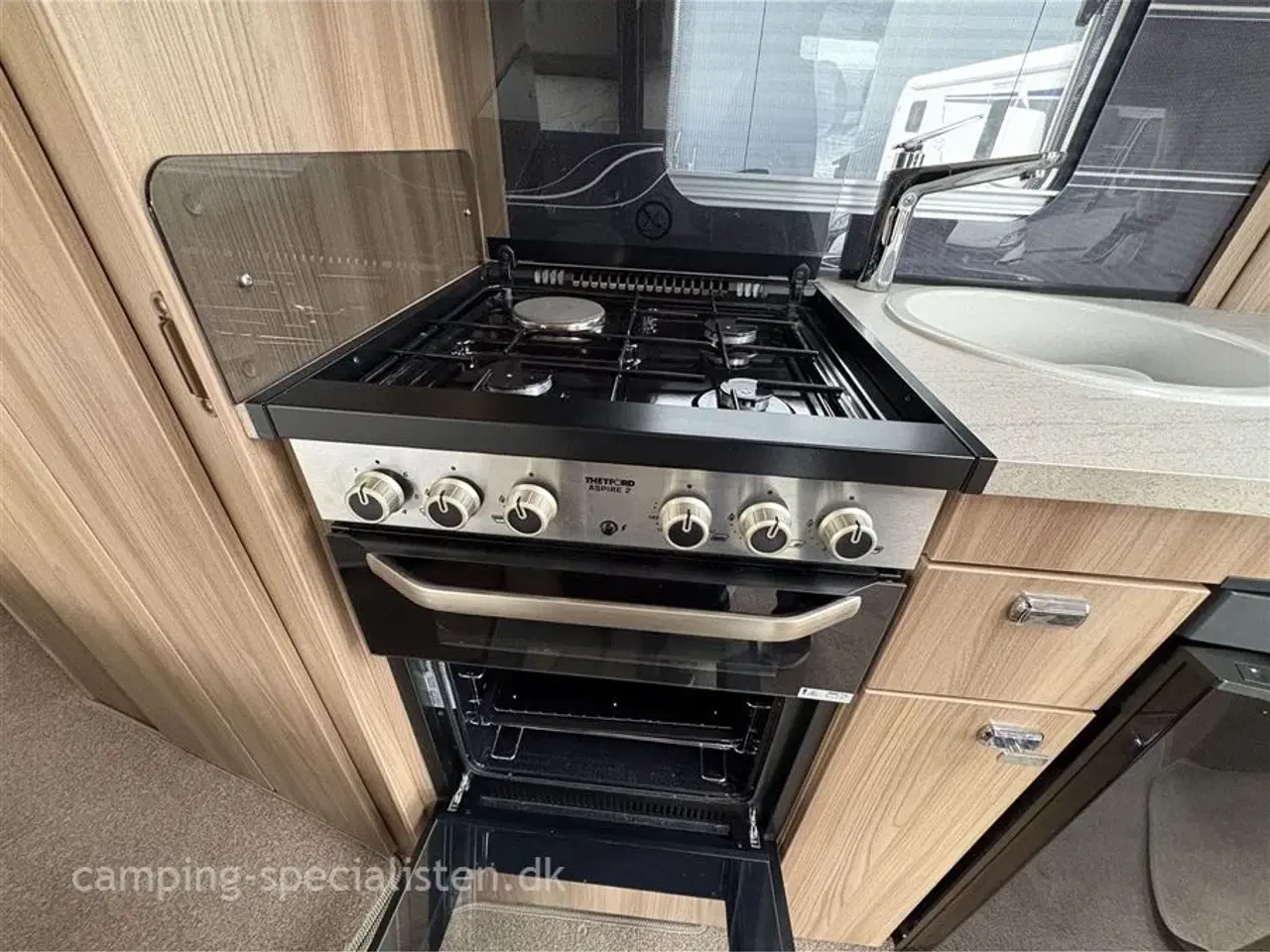 Billede 7 - 2018 - Sprite Cruzer 495 SR   Sprite Cruzer 495 2018 - Se den nu hos Camping-Specialisten.dk