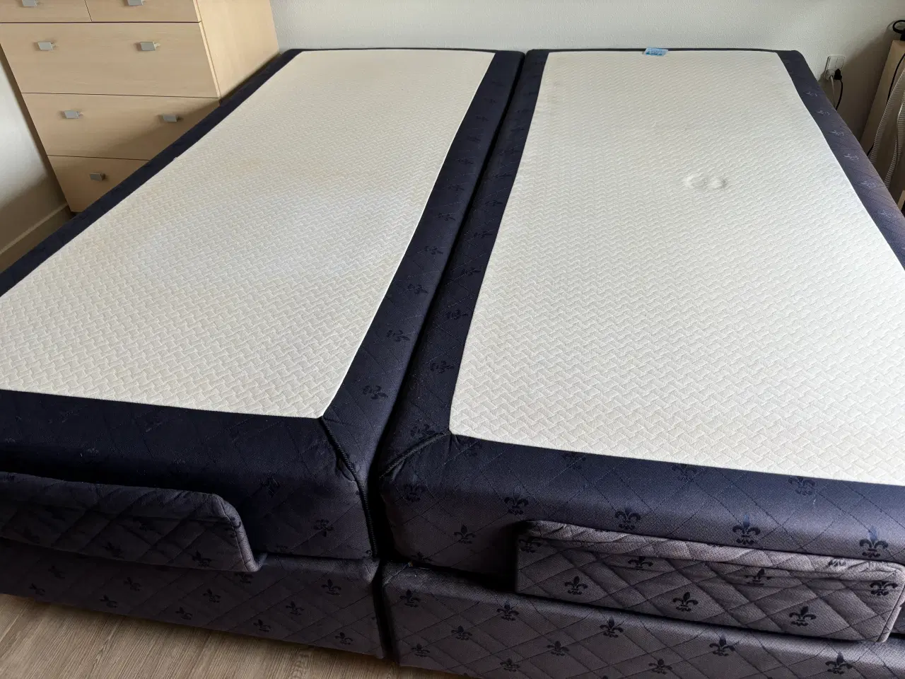 Billede 2 - jensen elevations seng 2 stk 90x200