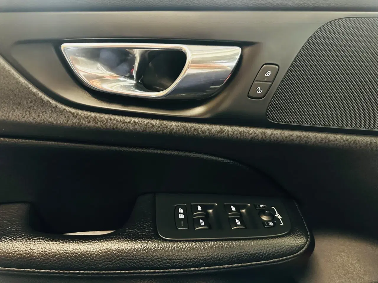 Billede 17 - Volvo V60 2,0 D4 190 Momentum aut.