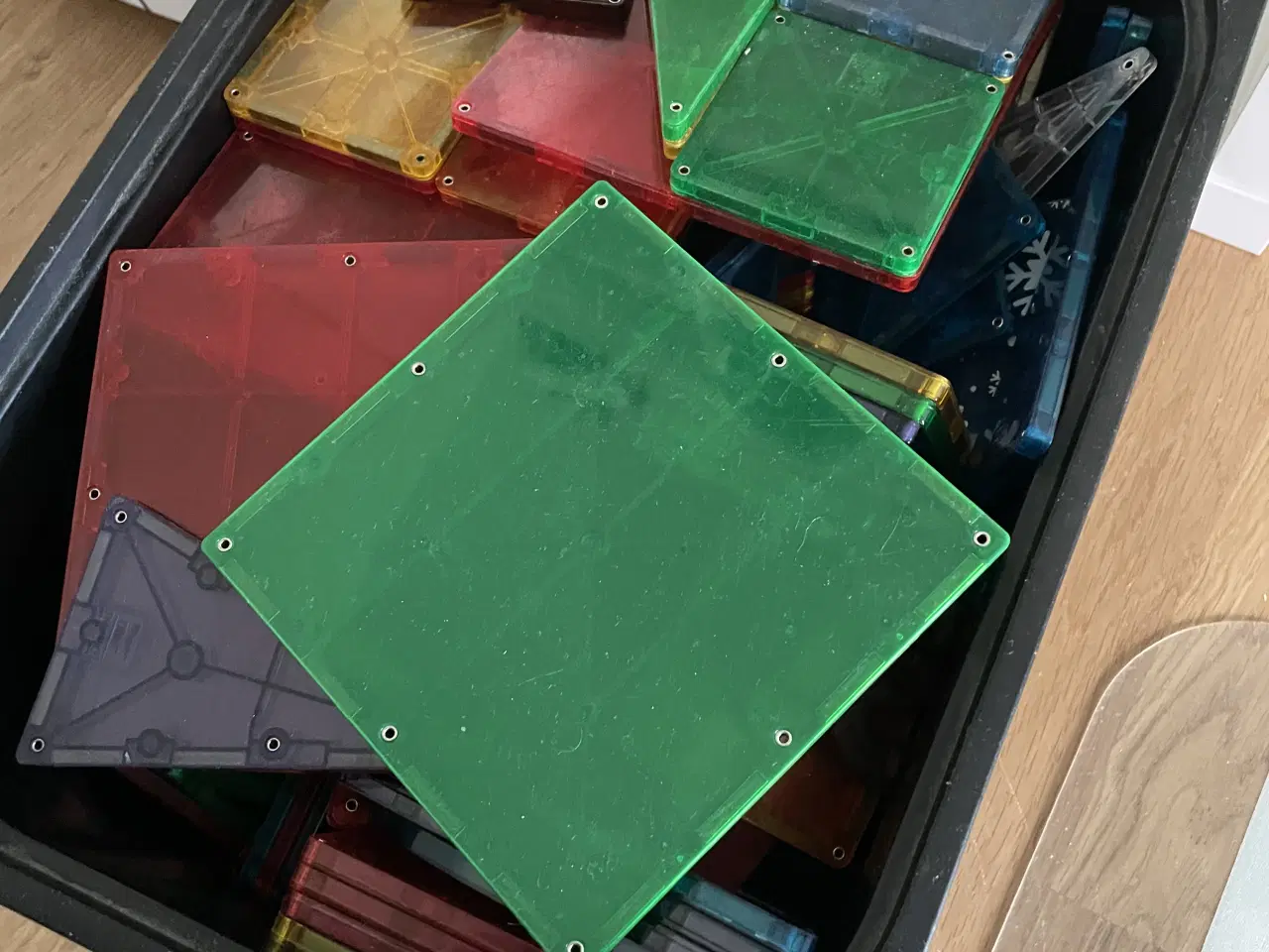 Billede 1 - Magnetic tiles til mange timers leg