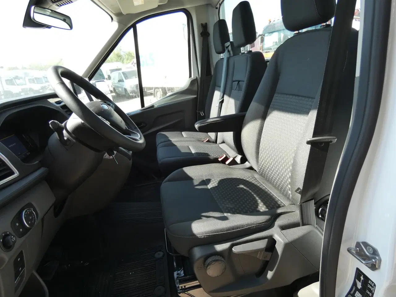 Billede 9 - Ford Transit 350 L4H1 2,0 TDCi Trend RWD 165HK Ladv./Chas. 6g