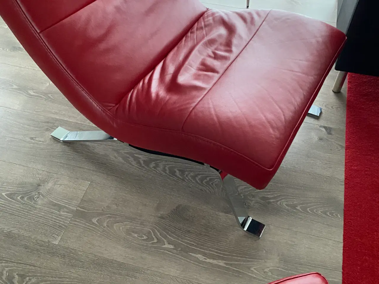 Billede 3 -  2 Solide røde læder lænestole