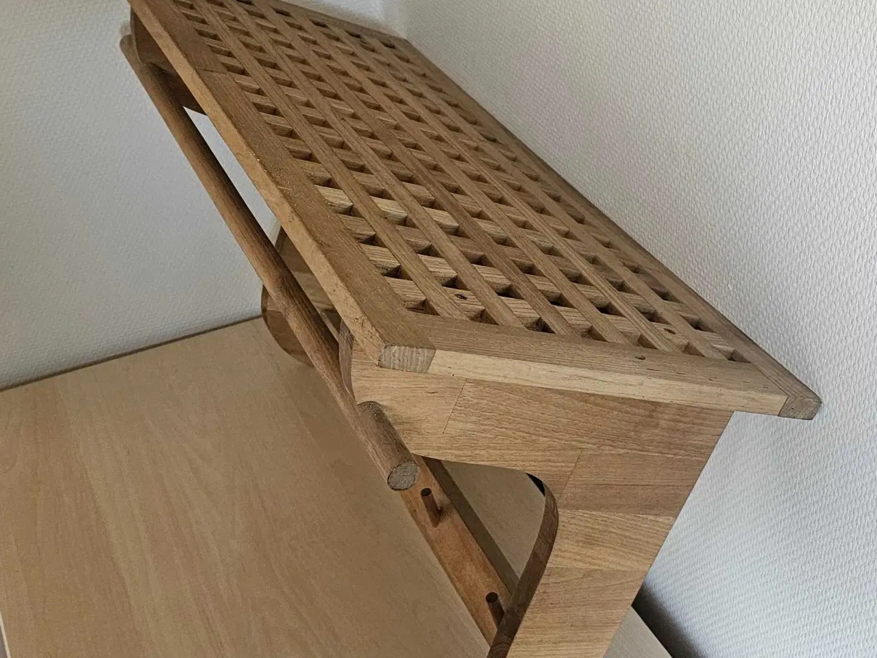 Billede 1 - Hylde med knager