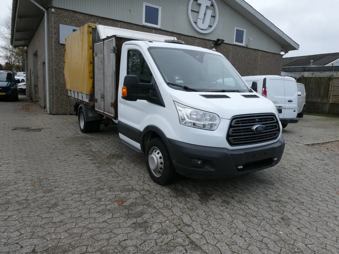Billede 1 - Ford Transit 470 L4 Chassis 2,2 TDCi 155 Trend Db.Kab Ladvogn m/tip