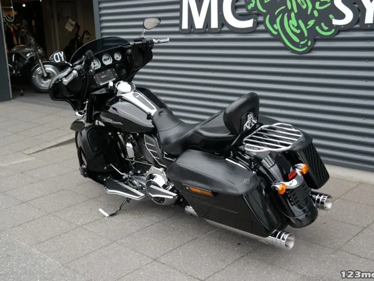 Billede 17 - Harley-Davidson FLHXS Street Glide Special MC-SYD       BYTTER GERNE
