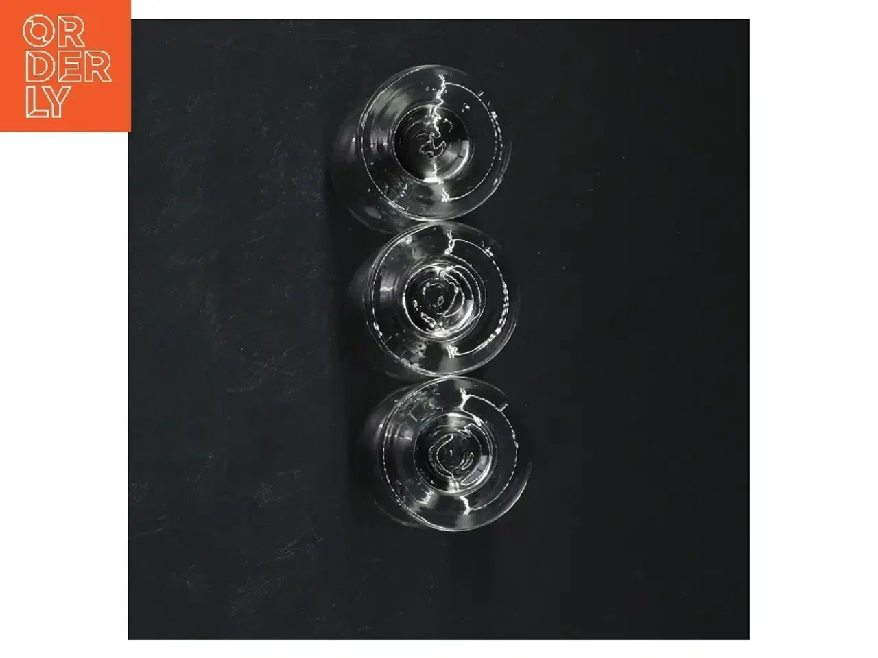 Billede 2 - Sæt af små glas (str. 3 styk, 8 cm)